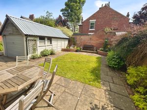 Photo 16- click for photo gallery